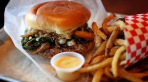Read more about the article Road Trip Worthy Virginia Burger Restaurants