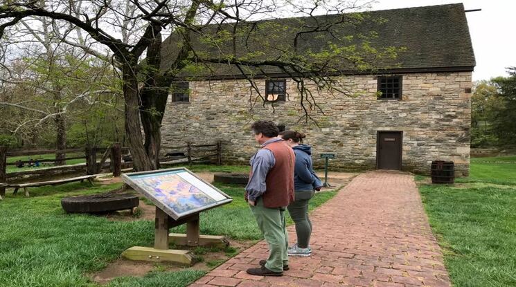 You are currently viewing A Journey to George Washington’s Distillery and Gristmill in Mount Vernon, Virginia