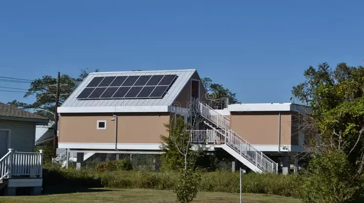 Read more about the article Solar-Plus-Storage Solutions in Residential and Commercial Spaces