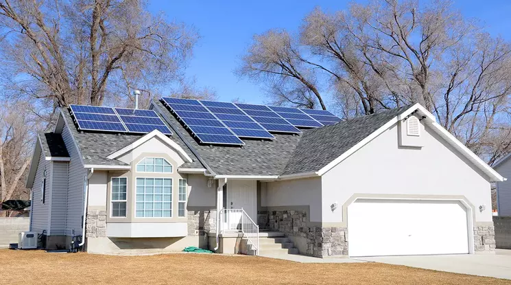 You are currently viewing Do Solar Panels work on Cloudy Days?