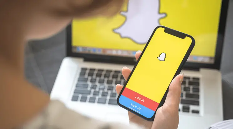 Read more about the article Your Guide to Sending Money on Snapchat