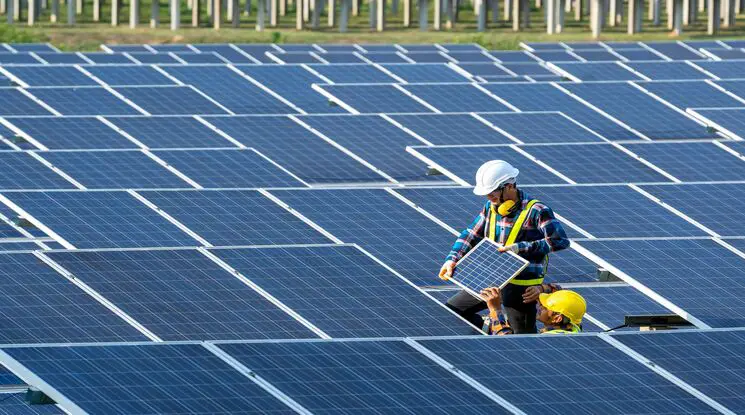 Read more about the article Unleashing Solar Savings in Virginia: A 2024 Guide
